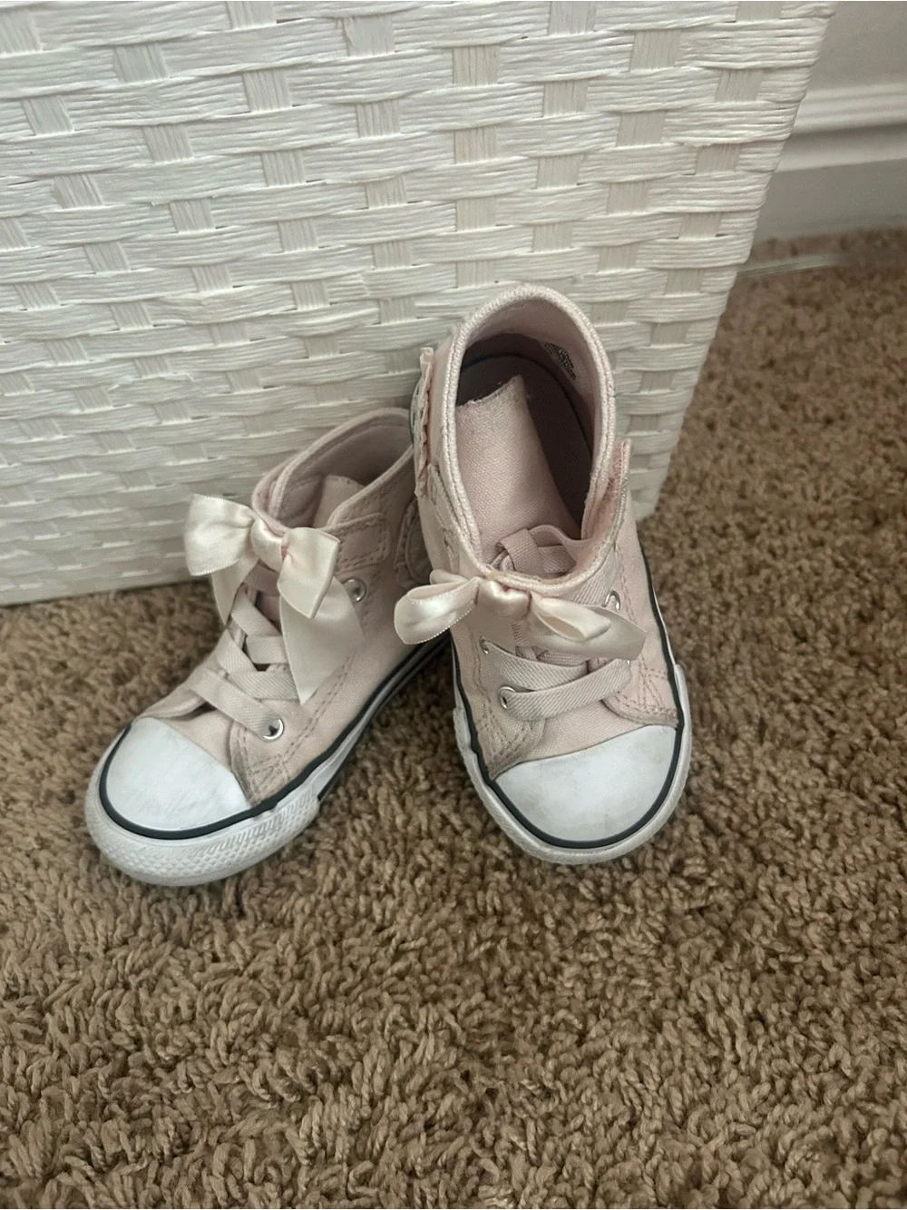 Toddler girls  Pink High-Top Sneakers with Satin Bow